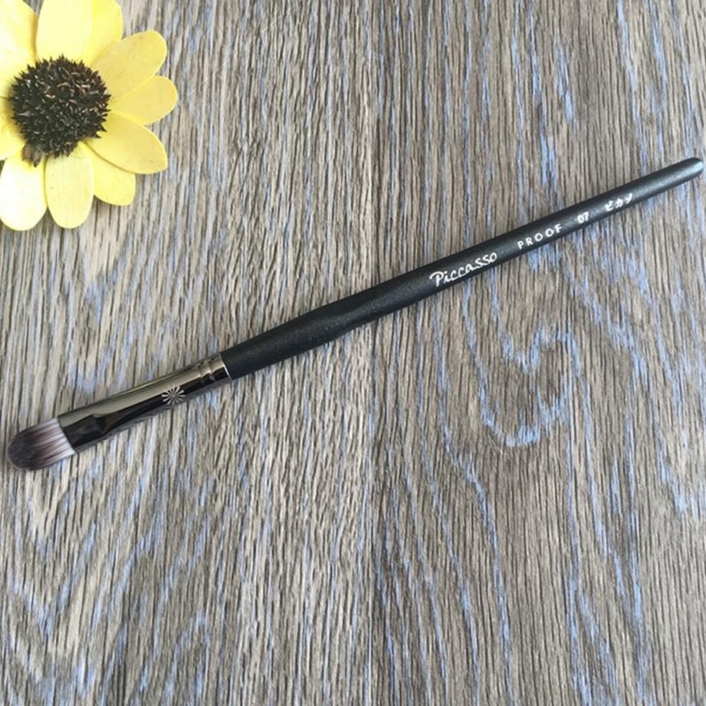 Piccasso NEW Proof 07 Concealer Brush Limited Ed